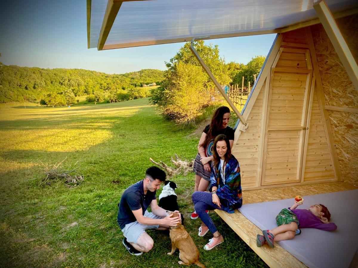 שיופוק Dharma Horse Shelter Bungalows & Farmping מראה חיצוני תמונה